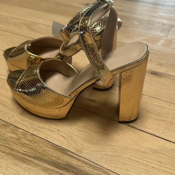 Platform heels - Picture 3 of 6